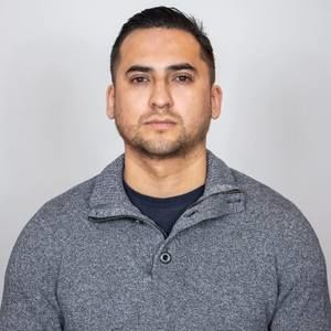 Meet your Posher, Derek